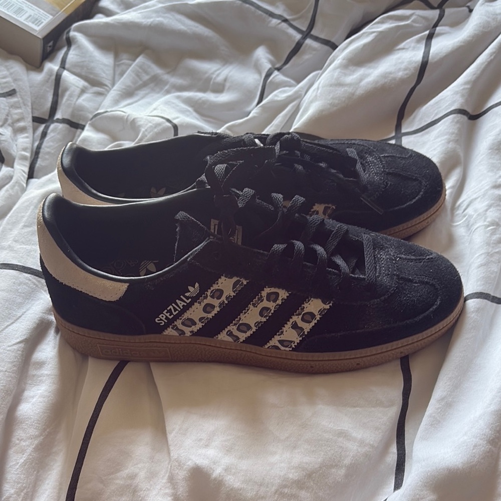 Adidas Black and White Sneakers Suede Low-Top